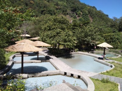 八仙山遊樂區親水池